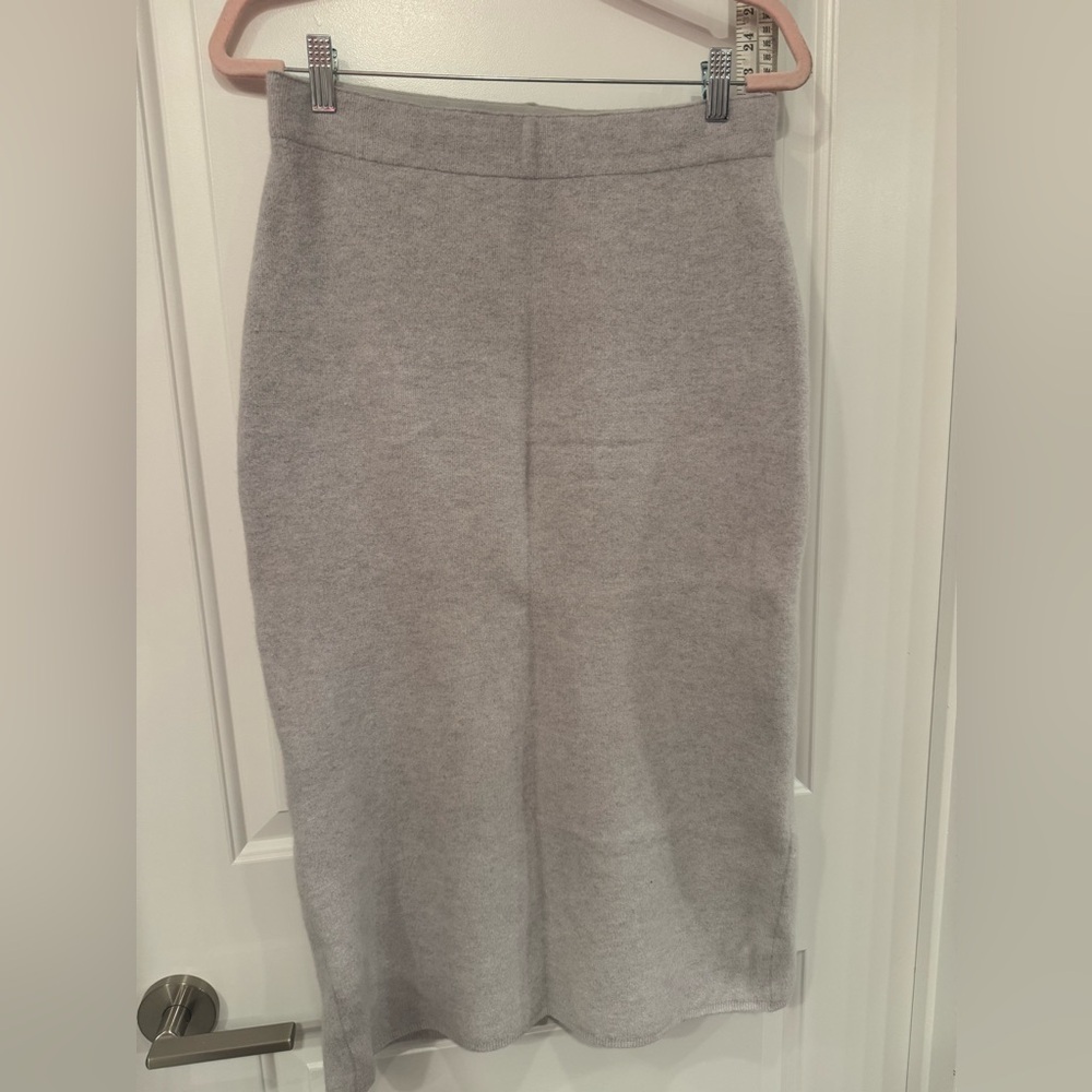 Babaton Gray Knit Pencil Skirt sz L